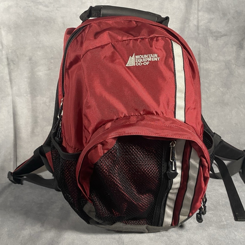 Mountain‎ Equipment Co-op Hiking Backpack Red Black Side Net Pockets